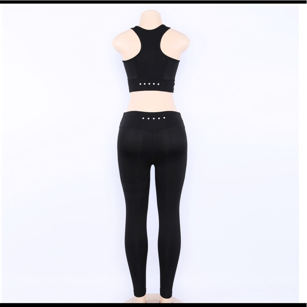 Black Sport Workout Set Yoga Running Set - Picture 7 of 8